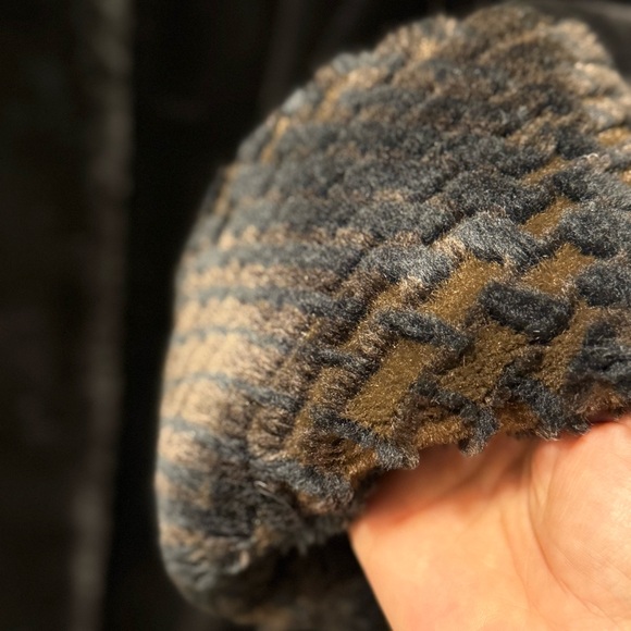 Vintage 70s Furrocious Faux Fur Long Swing Coat - Made in Canada - L/XL - Picture 9 of 14